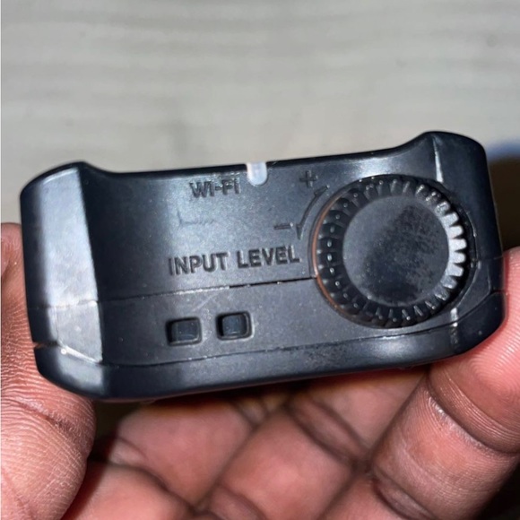 Tascam DR-22WL Portable Handheld Audio Recorder with WiFi,Black - Picture 2 of 3